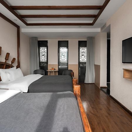 Lijiang Gemmer Hotel Екстер'єр фото