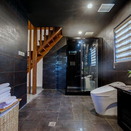 Lijiang Gemmer Hotel Екстер'єр фото