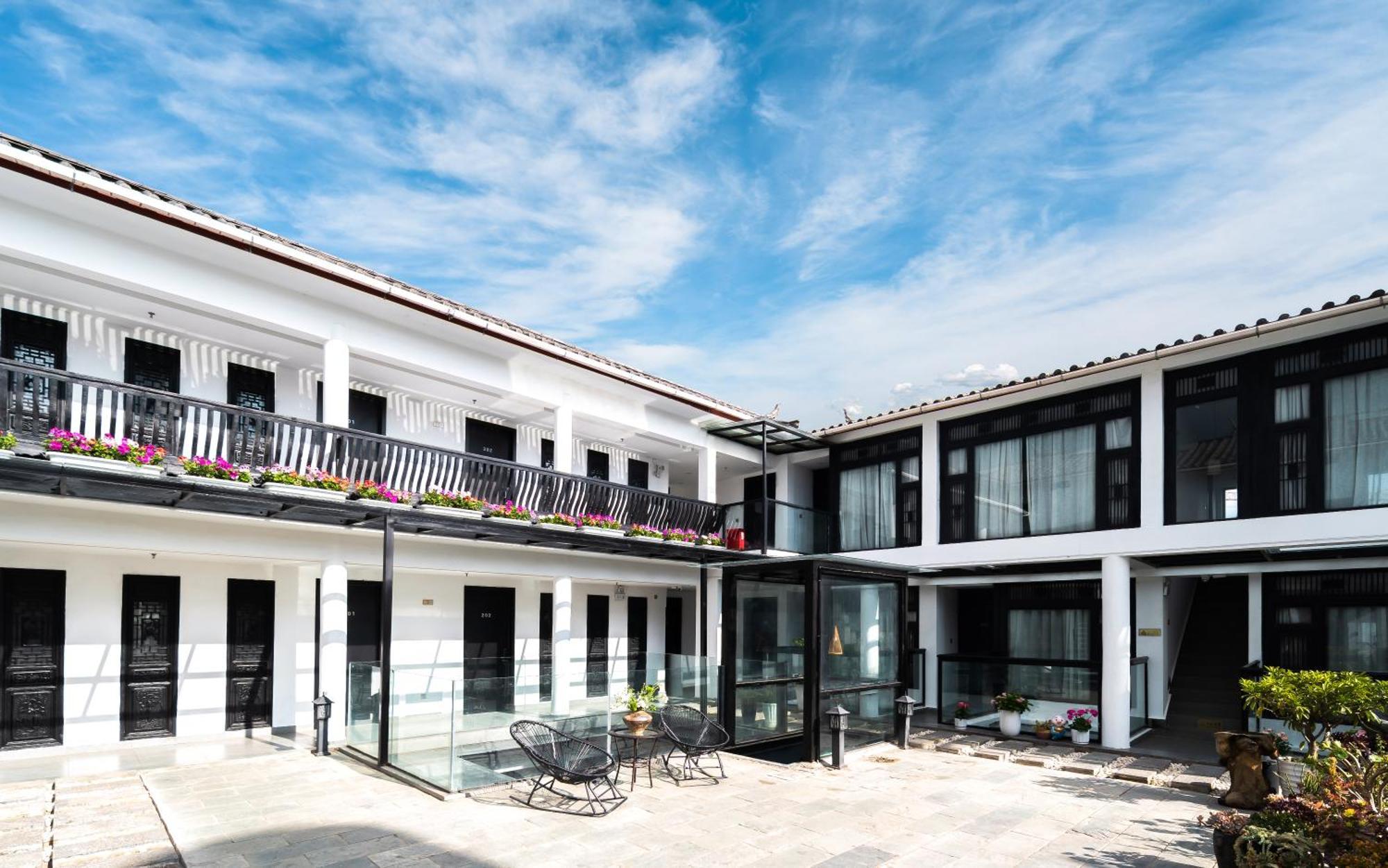 Lijiang Gemmer Hotel Екстер'єр фото