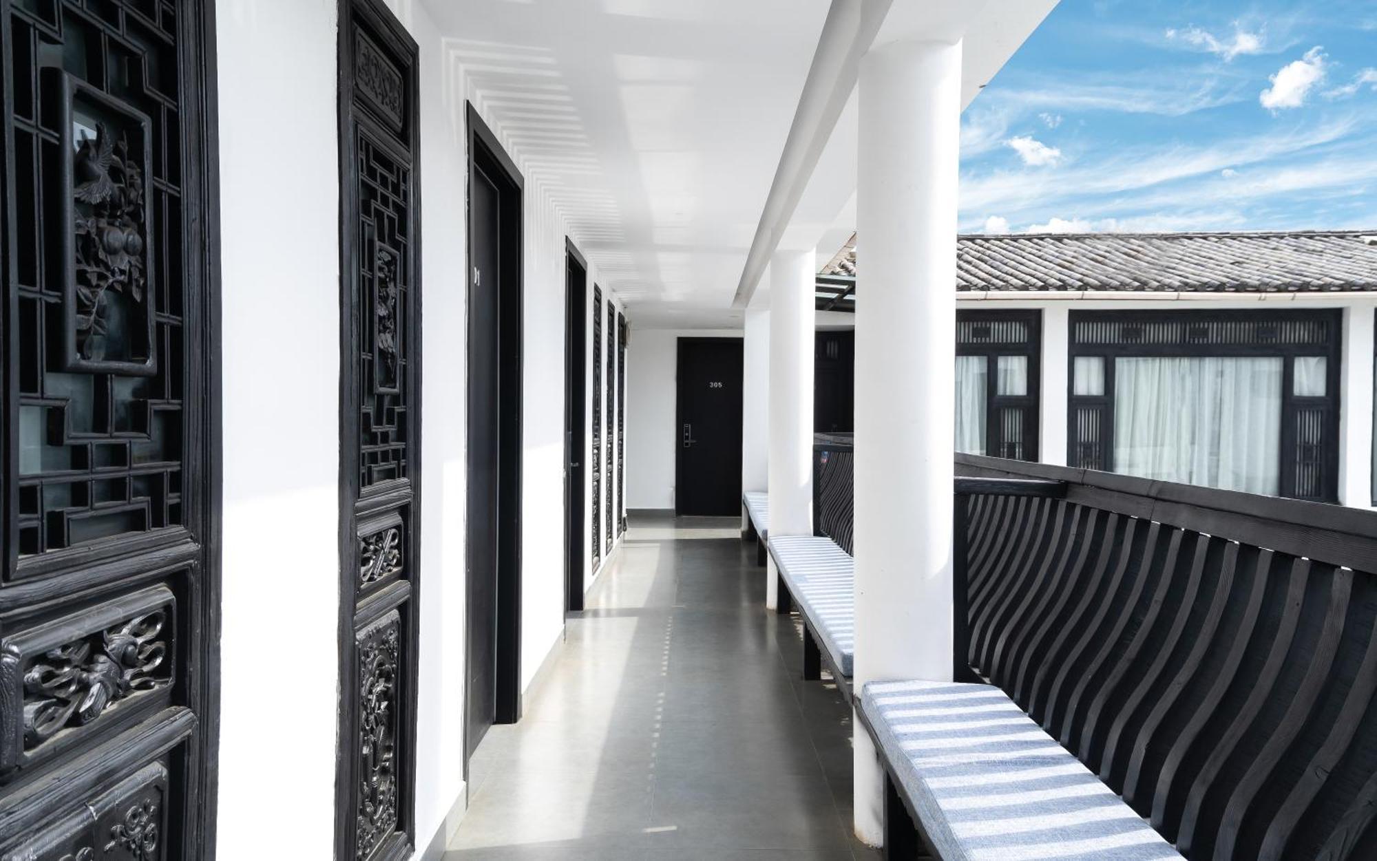 Lijiang Gemmer Hotel Екстер'єр фото
