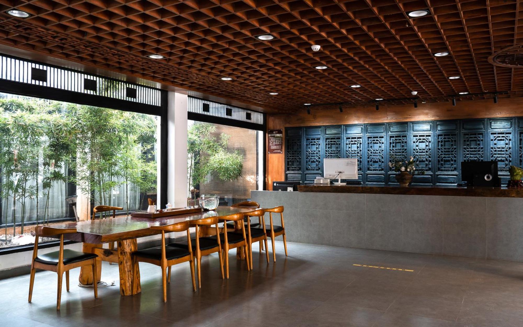 Lijiang Gemmer Hotel Екстер'єр фото